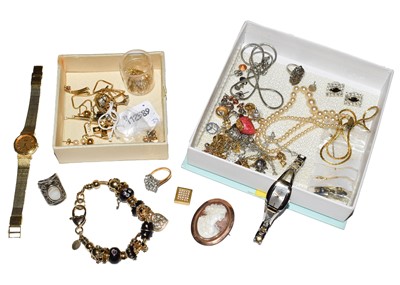 Lot 86 - A collection of gold jewellery including paste...