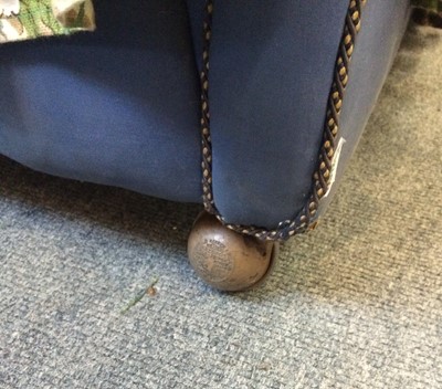 Lot 1197 - A late Victorian small cottage sofa, with a...