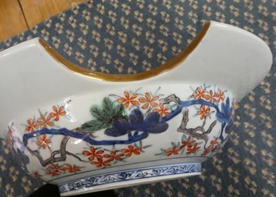 Lot 101 - ^ An Imari Porcelain Barber's Bowl, Edo period,...