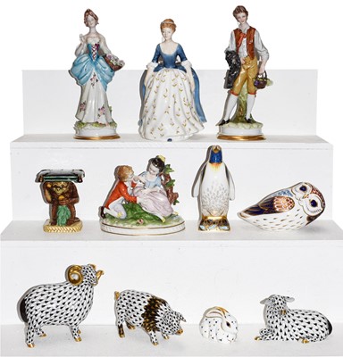 Lot 28 - 20th century ceramics, including three Royal...