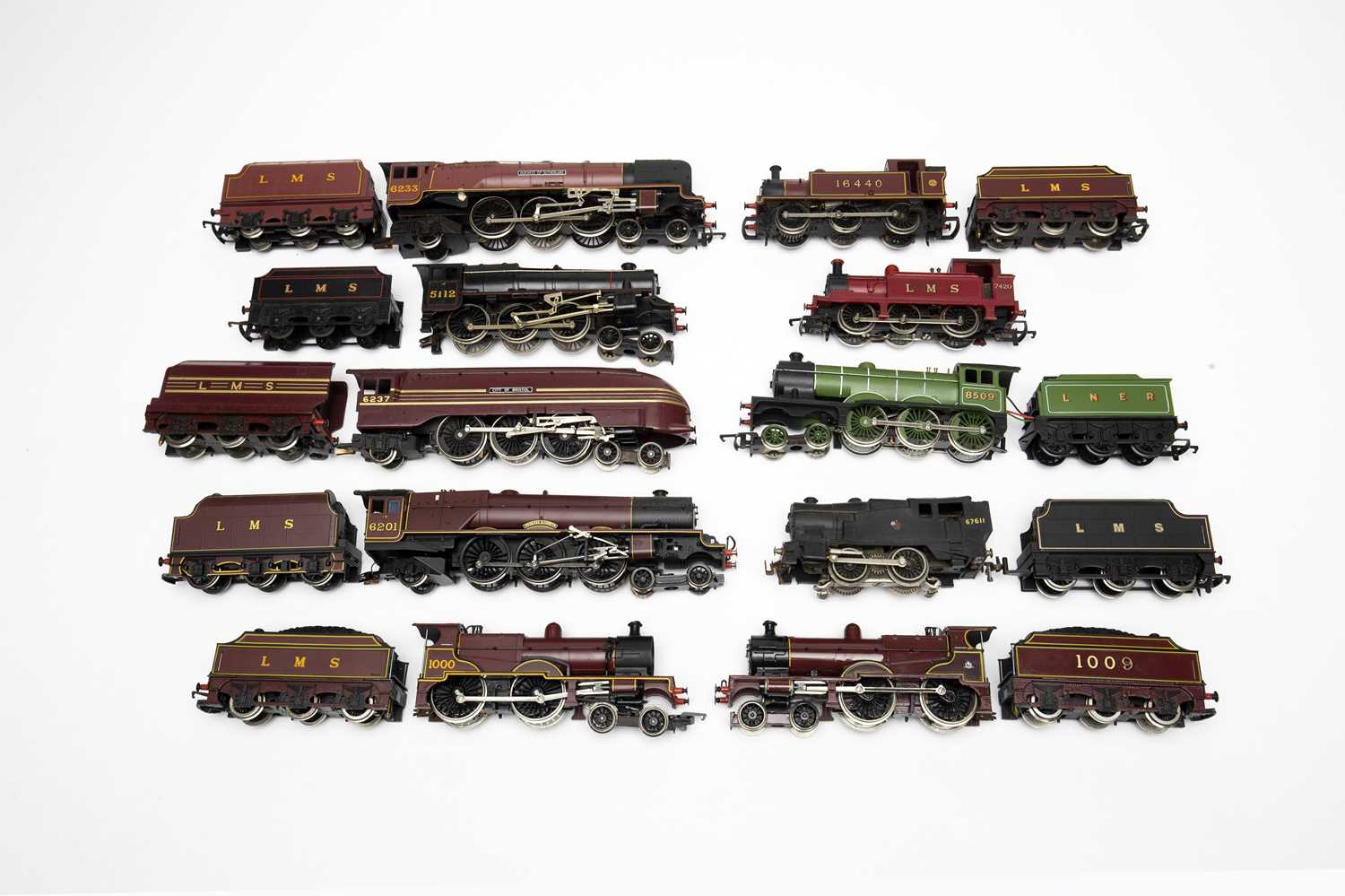 Lot 3276 - Hornby OO Gauge Locomotives