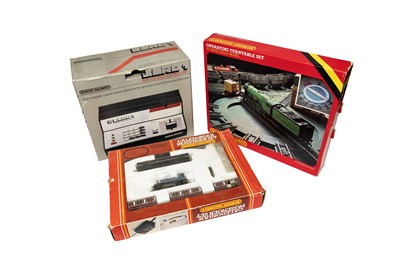 Lot 3288 - Various Manufacturers OO Gauge A Collection Of Rolling Stock And Accessories