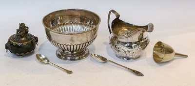 Lot 46 - A collection of assorted silver, including: a...