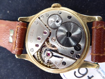 Lot 2246 - A 9 Carat Gold Wristwatch