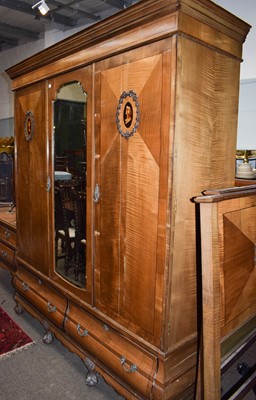 Lot 1269 - A late Victorian eight-piece walnut bedroom...