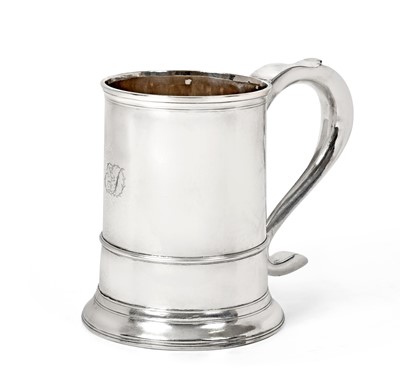 Lot 2288 - {} A George III Provincial Silver Mug