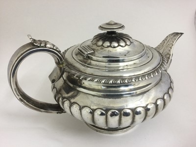 Lot 2098 - A Three-Piece George IV and William IV Silver Tea-Service