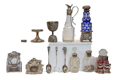Lot 202 - A collection of assorted silver, including:...