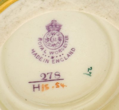 Lot 26 - {} A Royal Worcester Hadley Ware Vase, circa...