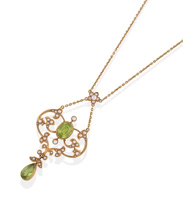 Lot 2316 - An Edwardian Peridot and Split Pearl Necklace