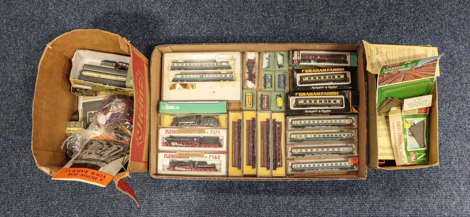 Lot 3237 N Gauge Locomotives And Rolling Stock Lot 3237 N Gauge Locomotives And Rolling Stock