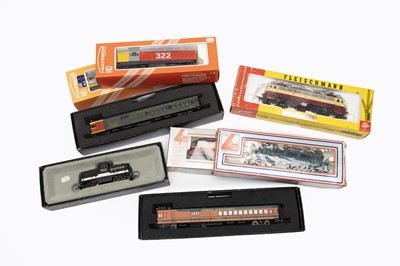 Lot 3286 - Various HO Gauge Locomotives