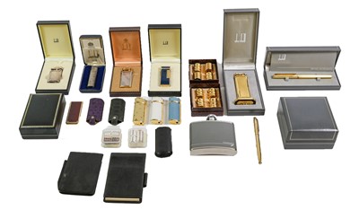 Lot 319 - A Collection of Assorted Dunhill Items,...