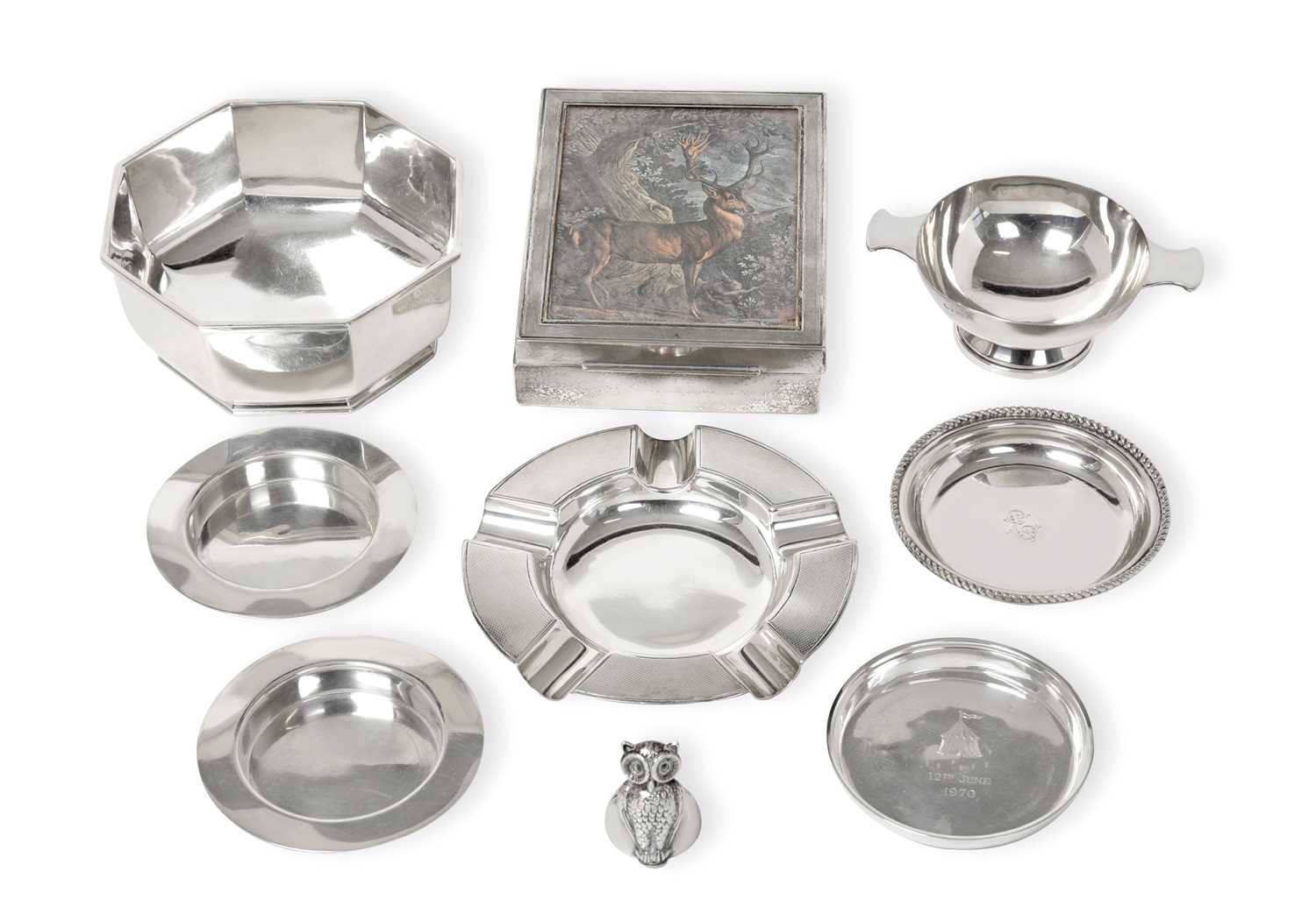 Lot 276 - A collection of silver, including: a...