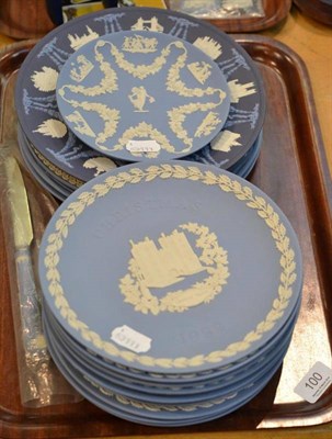 Lot 100 - Sixteen assorted Wedgwood Jasperware plates including Christmas