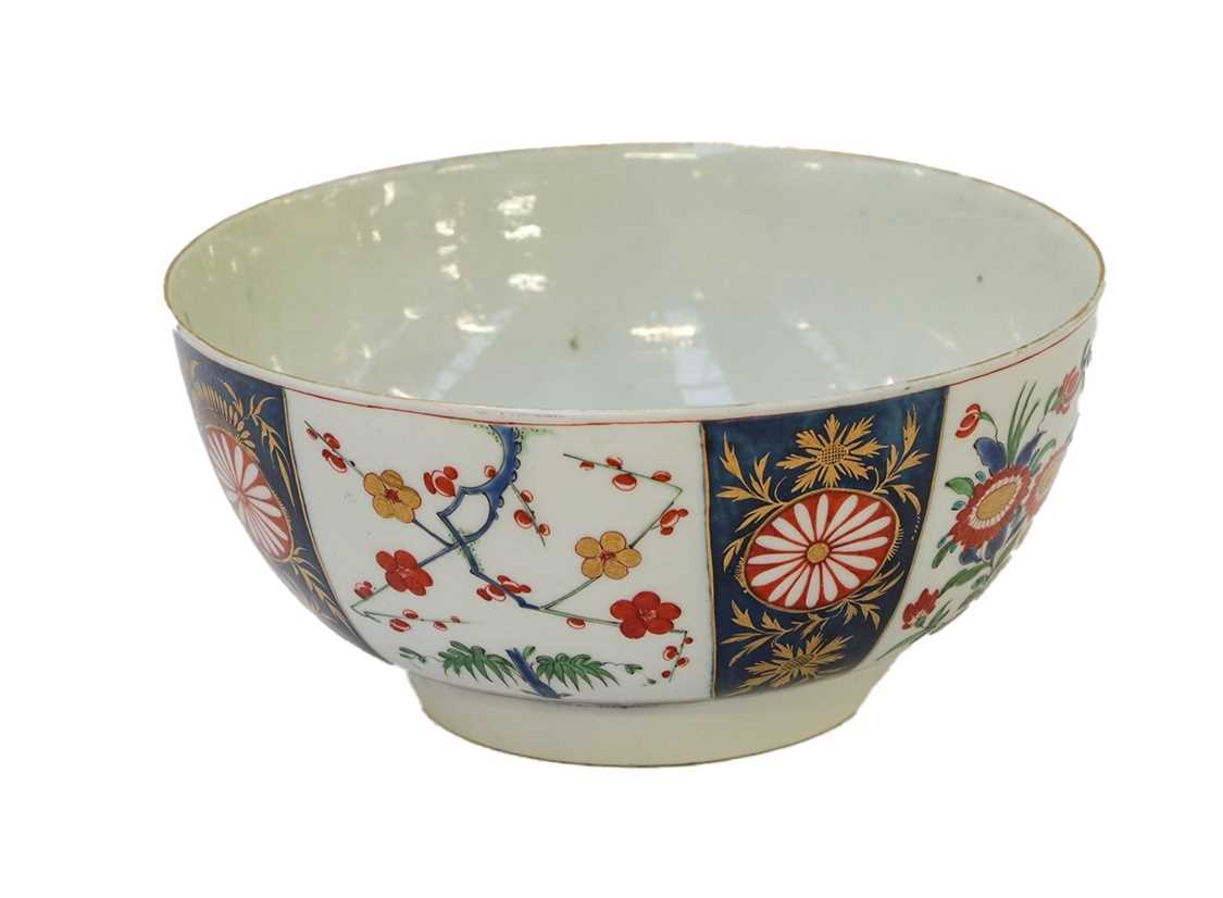 Lot 2 - A Worcester slop bowl painted in polychrome...