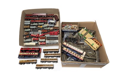 Lot 3242 - Hornby Dublo 3 Rail Locomotives, Rolling Stock And Accessories