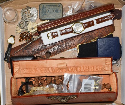 Lot 232 - A quantity of costume jewellery including...