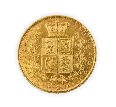 Lot 86 - Victoria, Sovereign, 1850, second young head...