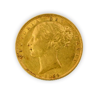 Lot 90 - Victoria, Sovereign, 1854, second young head...