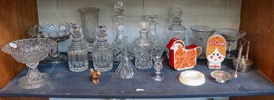 Lot 249 - Assorted glassware including decanters,...