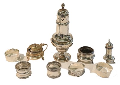 Lot 226 - A collection of silver, including an Edward...
