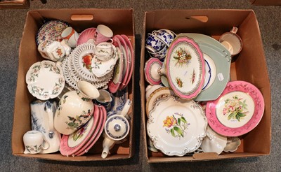 Lot 434 - A mixed lot of ceramics including Masons,...