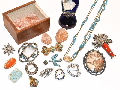 Lot 184 - A quantity of jewellery including a silver...
