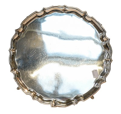Lot 321 - A George V silver salver by Barker Brothers,...