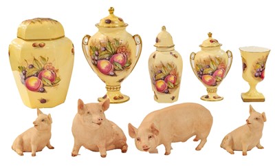 Lot 338 - A collection of Aynsley Orchard gold vases and...