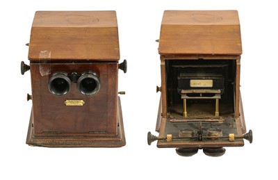 Lot 2253 - Le Taxiphote Desktop Stereo Viewer