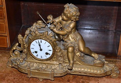 Lot 317 - French gilt spelter mantel clock (a.f.)