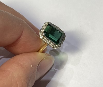 Lot 80 - An 18 carat gold green tourmaline and diamond...