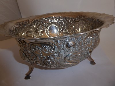 Lot 2112 - A Victorian or Edward VII Irish Silver Bowl