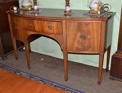 Lot 413 - Georgian sideboard