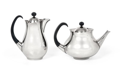 Lot 2163 - An Elizabeth II Silver Plate Teapot and Hot-Water Jug