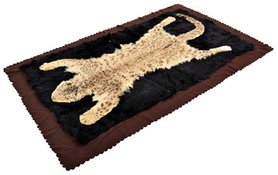 Lot 313 - Taxidermy: A Rare Snow Leopard Skin Rug /...