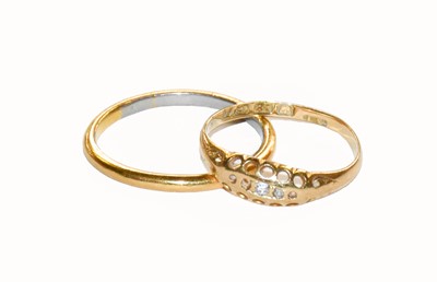 Lot 280 - An 18 carat gold diamond five stone ring (out...