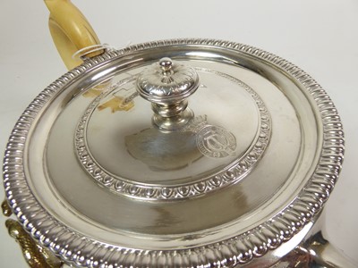 Lot 2221 - A Three-Piece George III Parcel-Gilt Silver Tea-Service