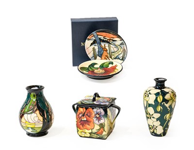 Lot 371 - A group of modern Moorcroft pottery, including...