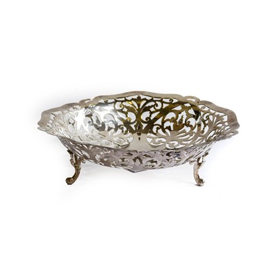 Lot 92 - A George V Silver Bowl, by Henry Matthews,...