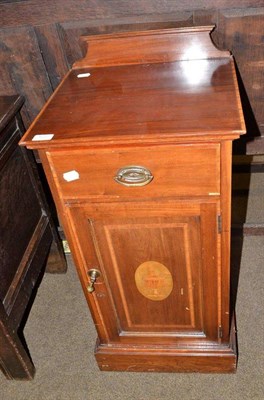 Lot 527 - Edwardian mahogany and satinwood banded bedside cupboard