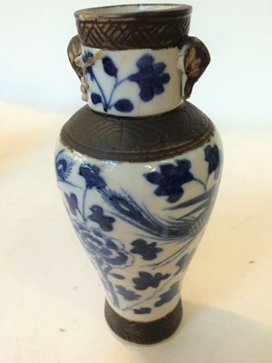 Lot 48 - A good collection of twelve Chinese crackle...