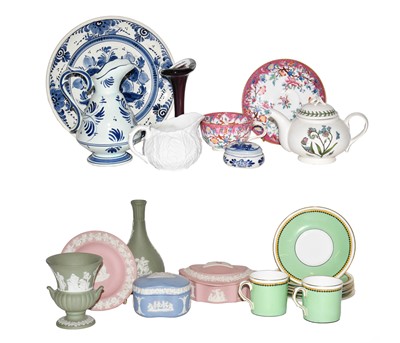 Lot 217 - Miscellaneous ceramics, to include: Wedgewood...