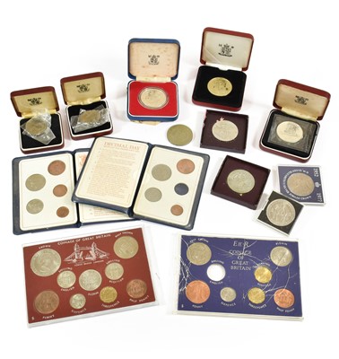 Lot 2114 - 2 x Commemorative Issue Silver Proof Coins,...