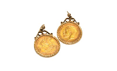 Lot 162 - A pair of half sovereign drop earrings, dated...