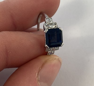 Lot 2007 - An Art Deco Sapphire and Diamond Ring