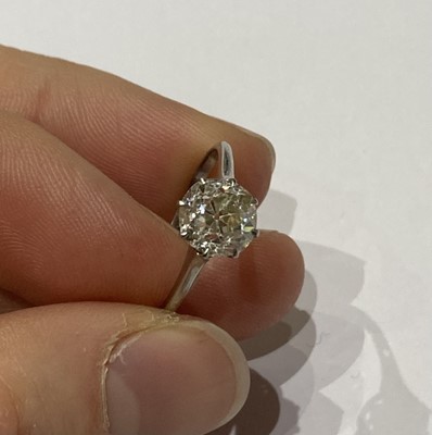 Lot 2028 - A Diamond Solitaire Ring