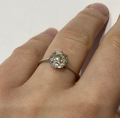 Lot 2028 - A Diamond Solitaire Ring