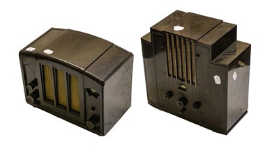 Lot 2109 - Fine Single-Mould Bakelite-Cased Early 1930s Wireless Receivers